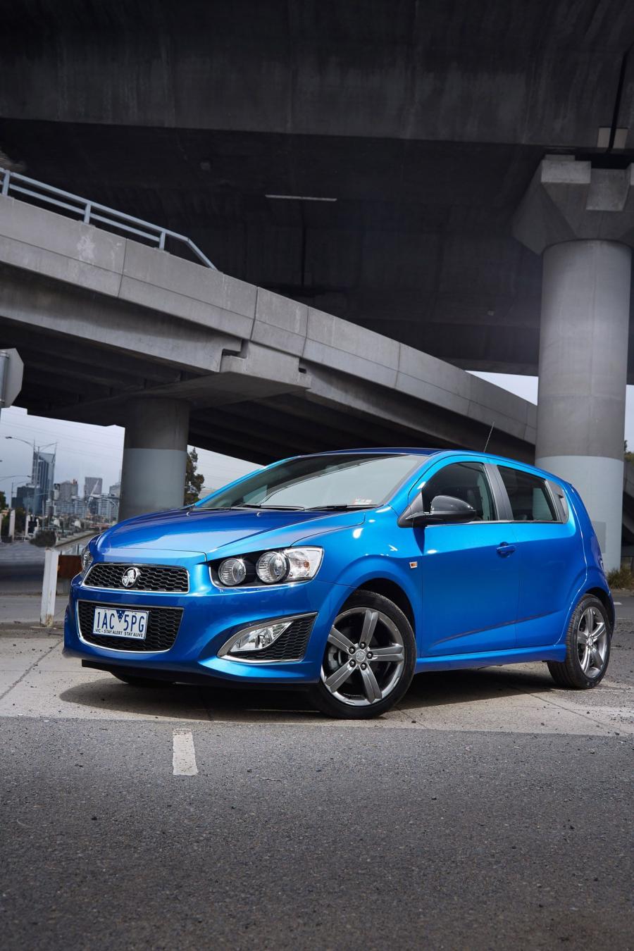  Holden Barina RS 2013 года  (фото 10 из 30)